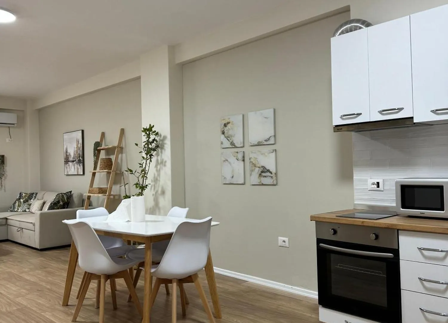 Denny'S Apartment Lincoln Center Tirana Albania