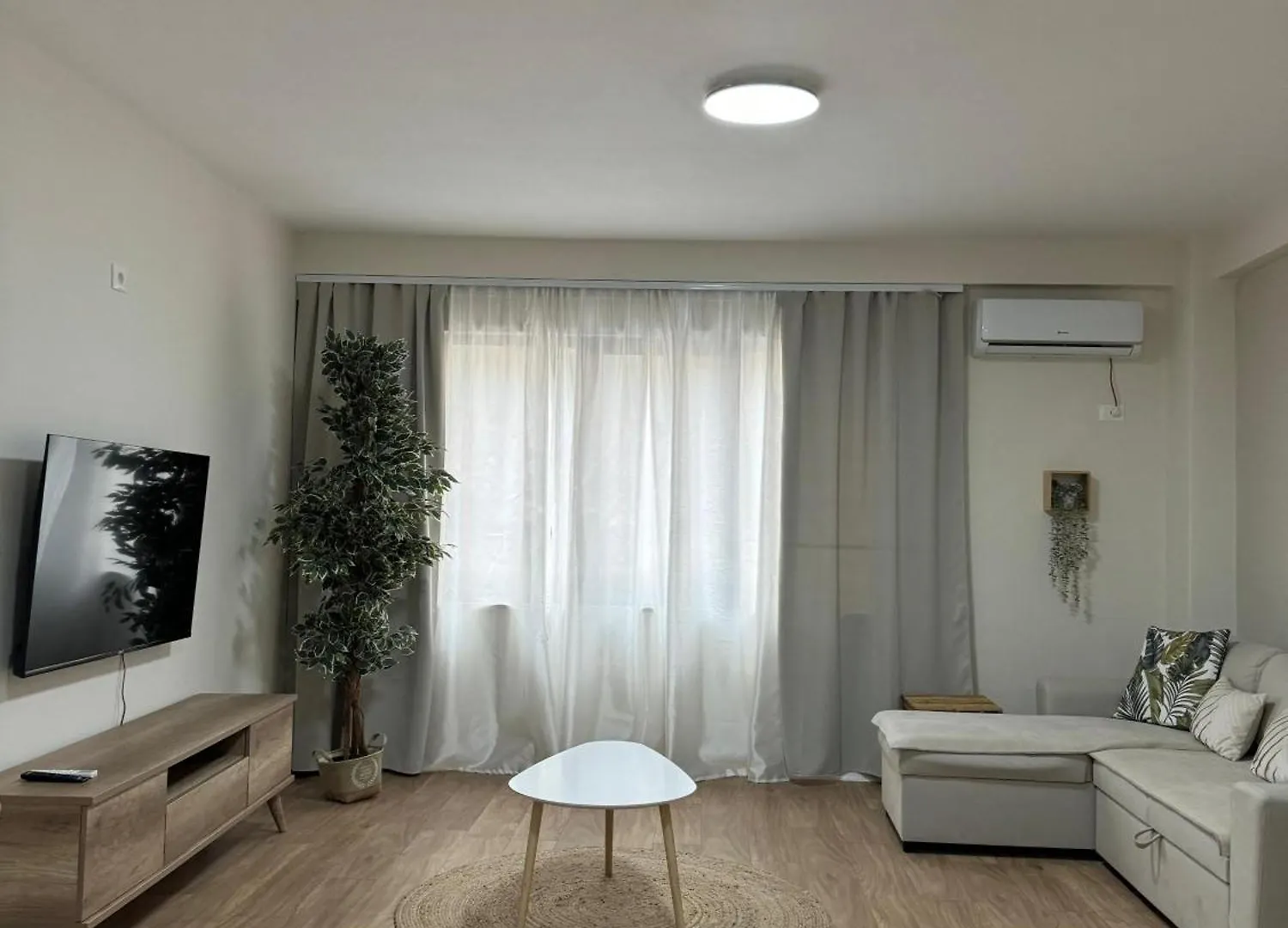 Denny'S Apartment Lincoln Center Tirana