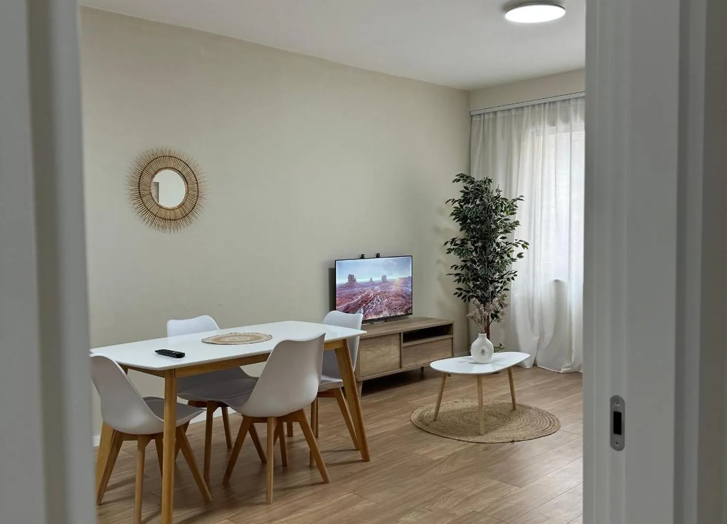Denny'S Apartment Lincoln Center Tirana 0*,