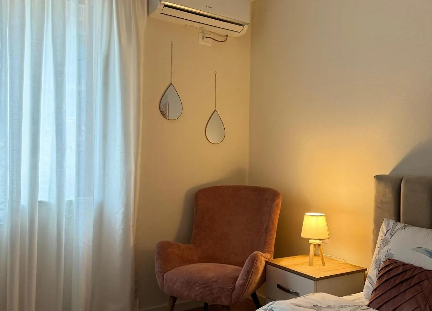 Denny'S Apartment Lincoln Center Tirana 0*,